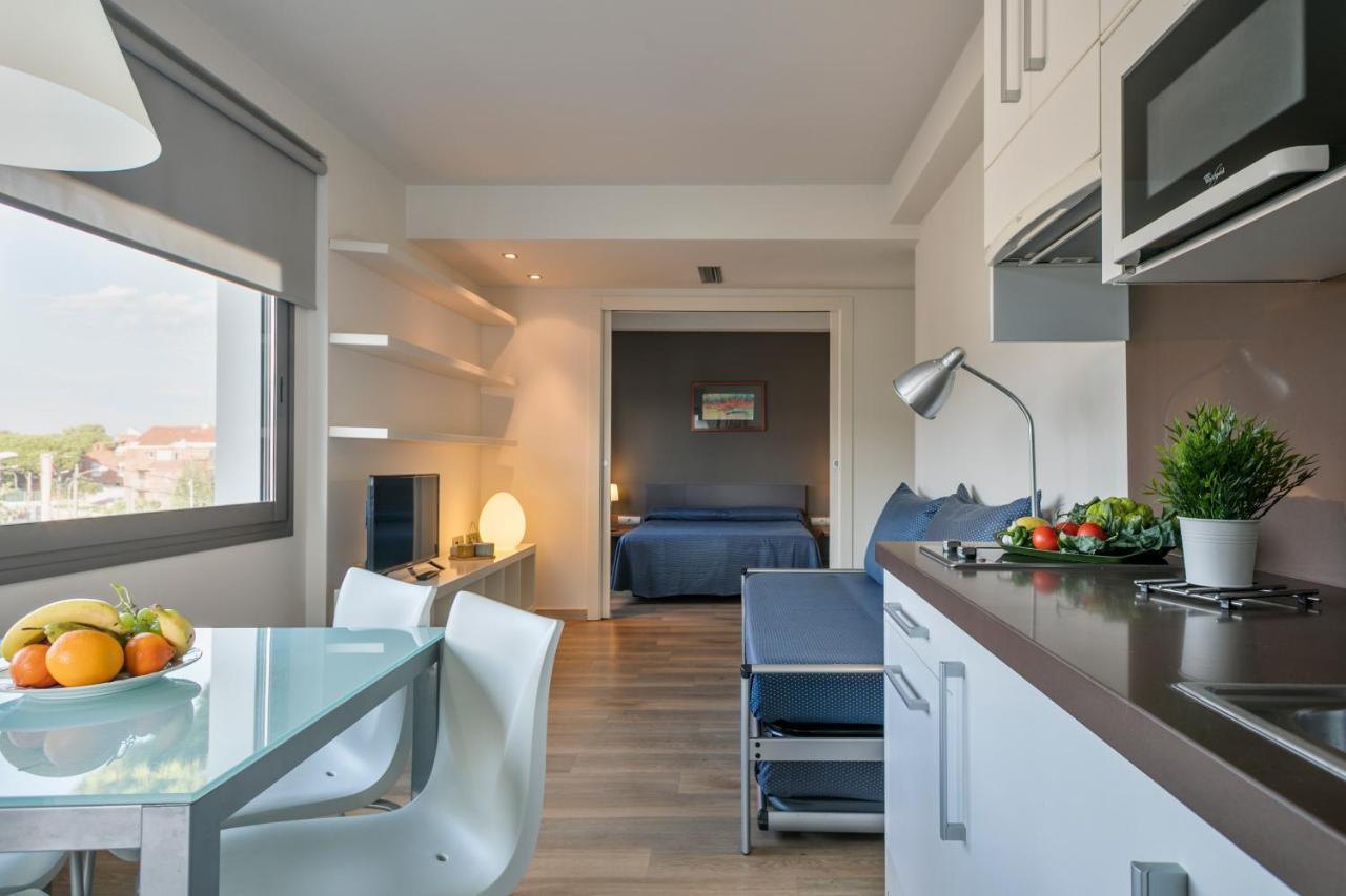 Apartamentos Marfina Castelldefels Eksteriør billede