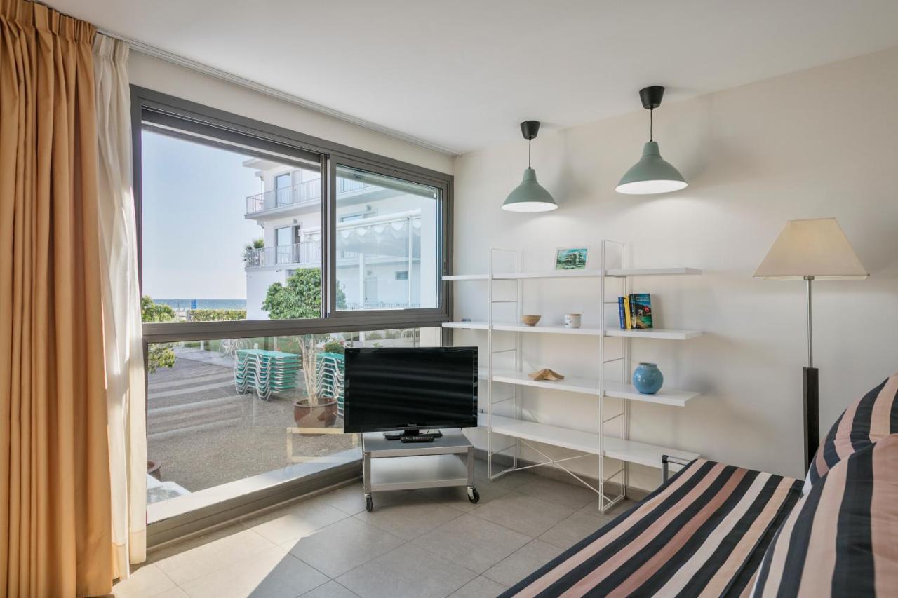 Apartamentos Marfina Castelldefels Eksteriør billede