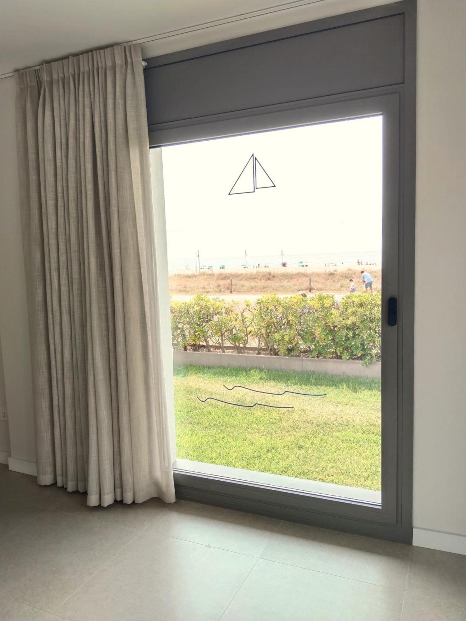 Apartamentos Marfina Castelldefels Eksteriør billede