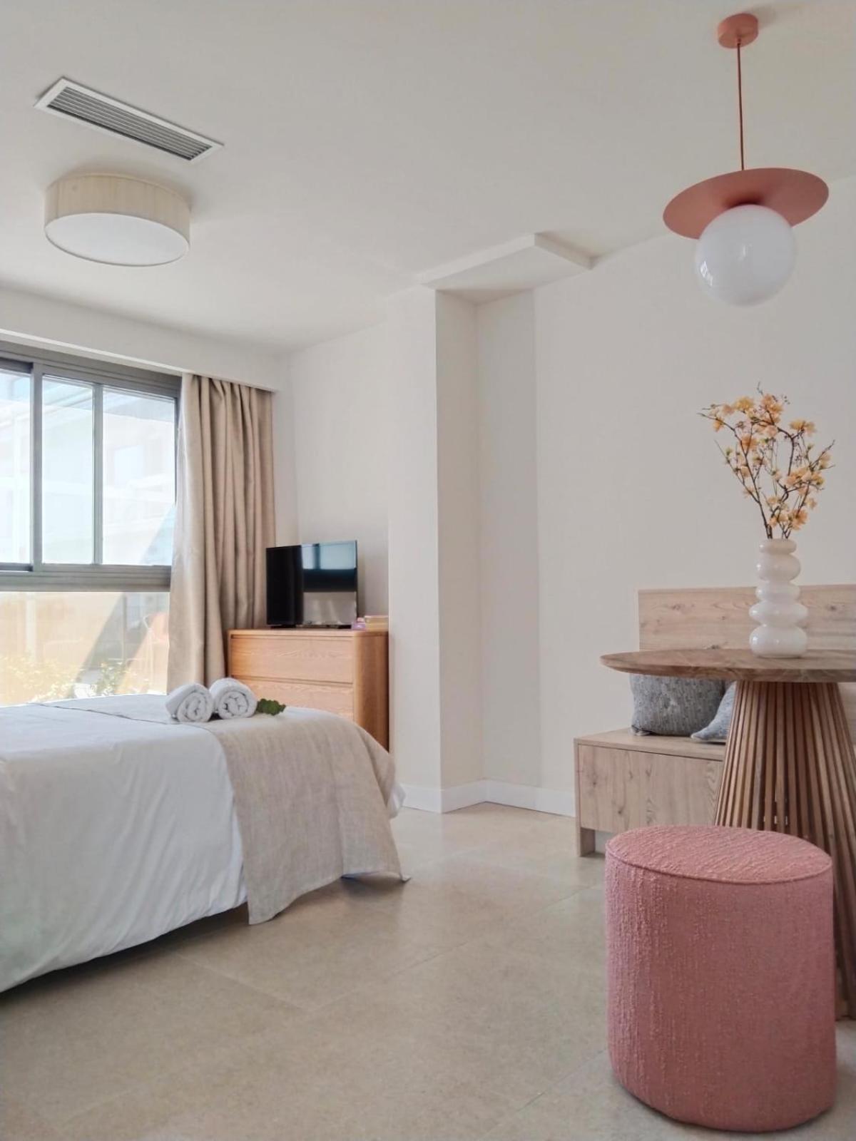 Apartamentos Marfina Castelldefels Eksteriør billede