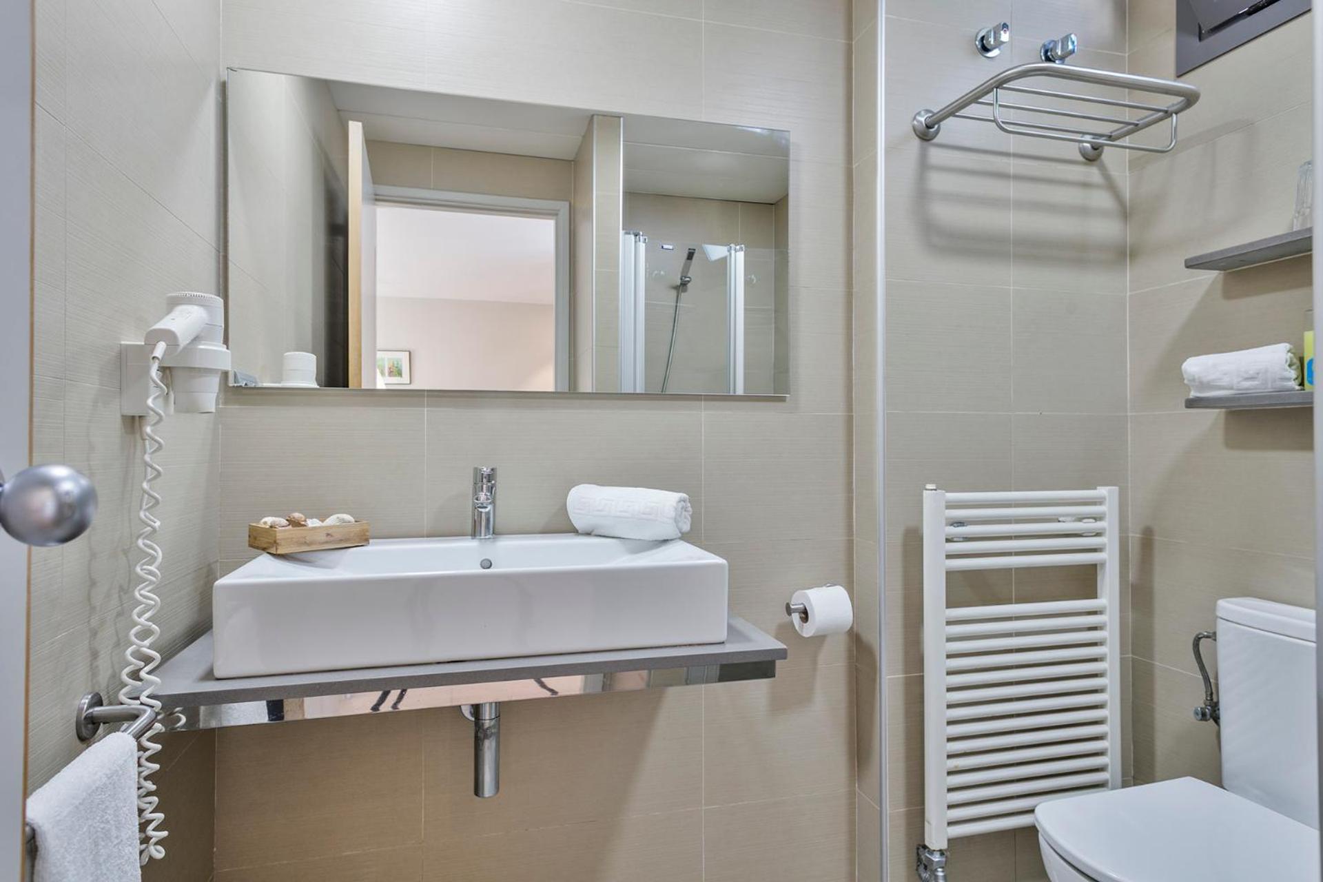 Apartamentos Marfina Castelldefels Eksteriør billede
