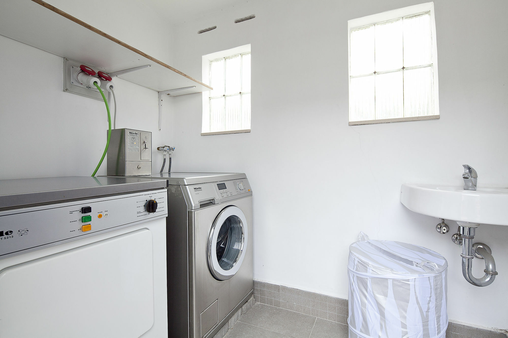 Apartamentos Marfina Castelldefels Eksteriør billede